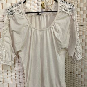white laced sleeve dress top